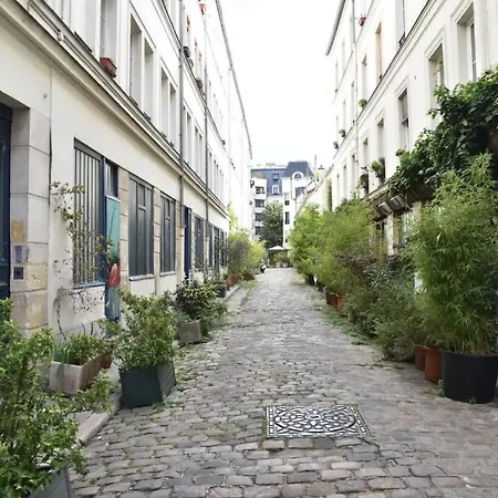 Apartment New 1 Bedroom In Folie-mericourtoberkampf Paris
